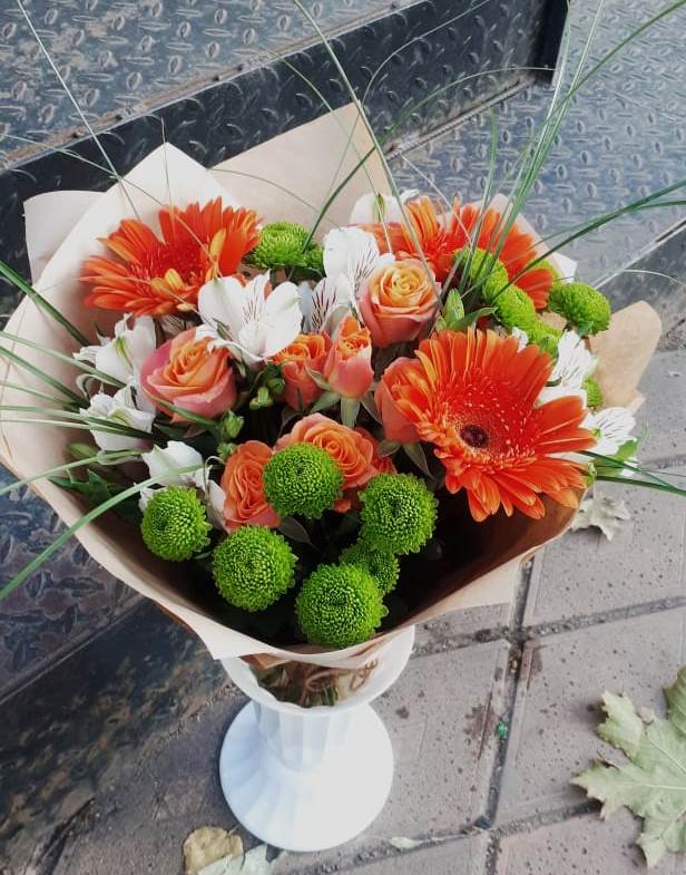Букет цветов из: Герберы, Хризантемы, Альстромерии и Розы в Губино