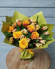 Букет цветов из:  Альстромерии и Розы #REPLACE_PRED# Губино