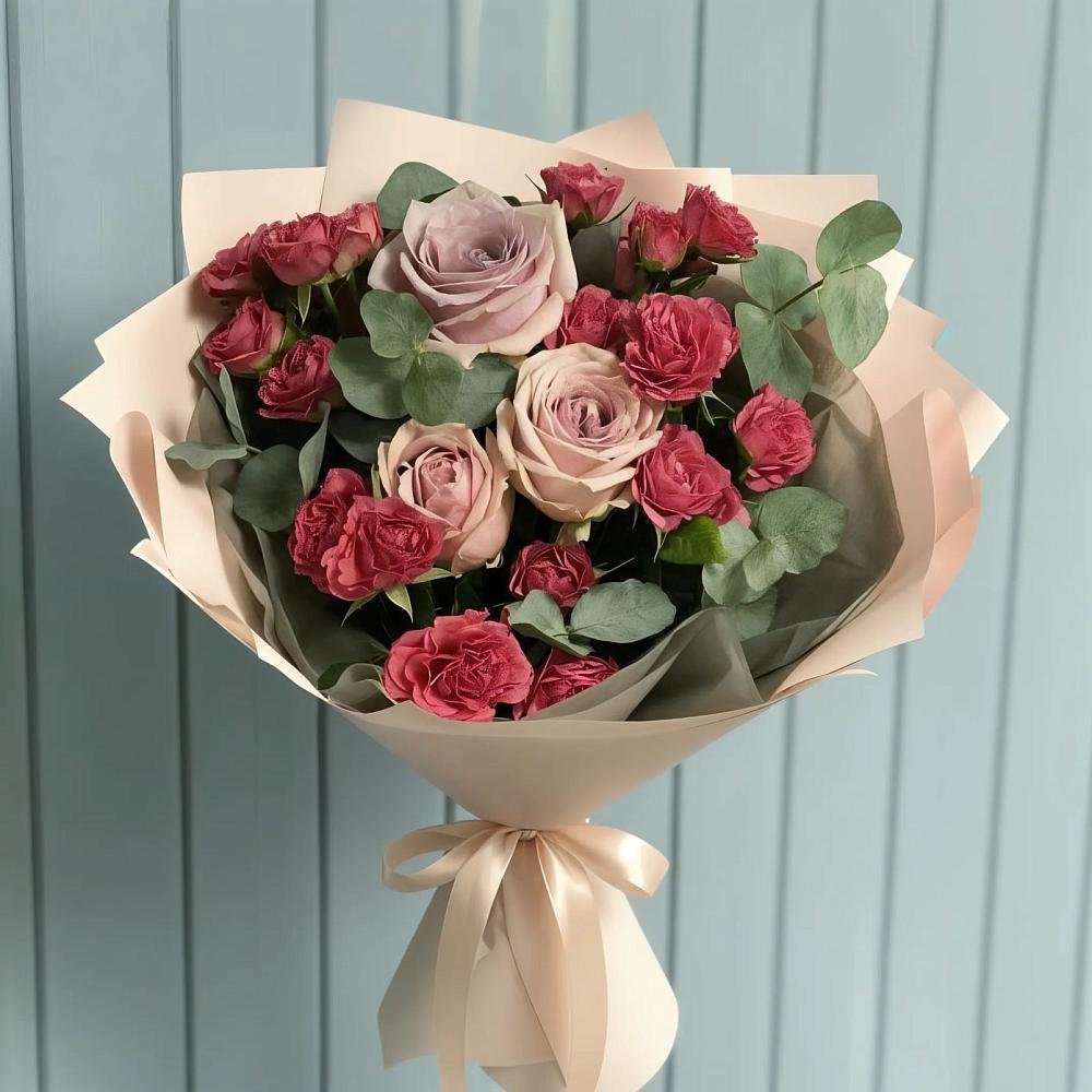 Букет цветов из: Гвоздики и Розы в Губино
