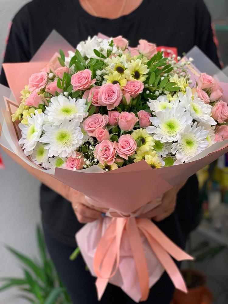 Букет цветов из: Розы и Хризантемы в Губино