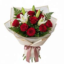 Букет цветов из:  Лилии и Розы в Губино