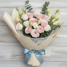 Букет цветов из:  Лизиантусы в Губино