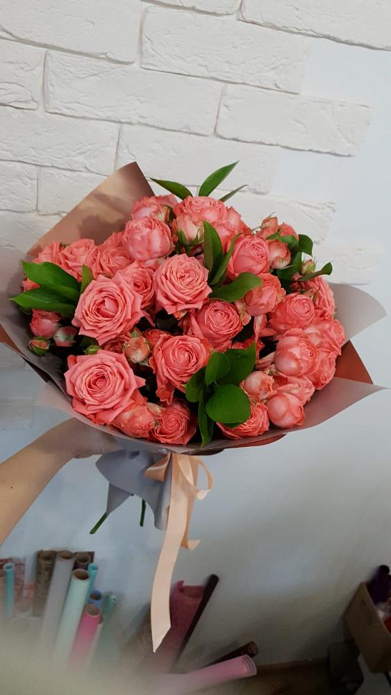 Букет цветов из: Розы в Губино