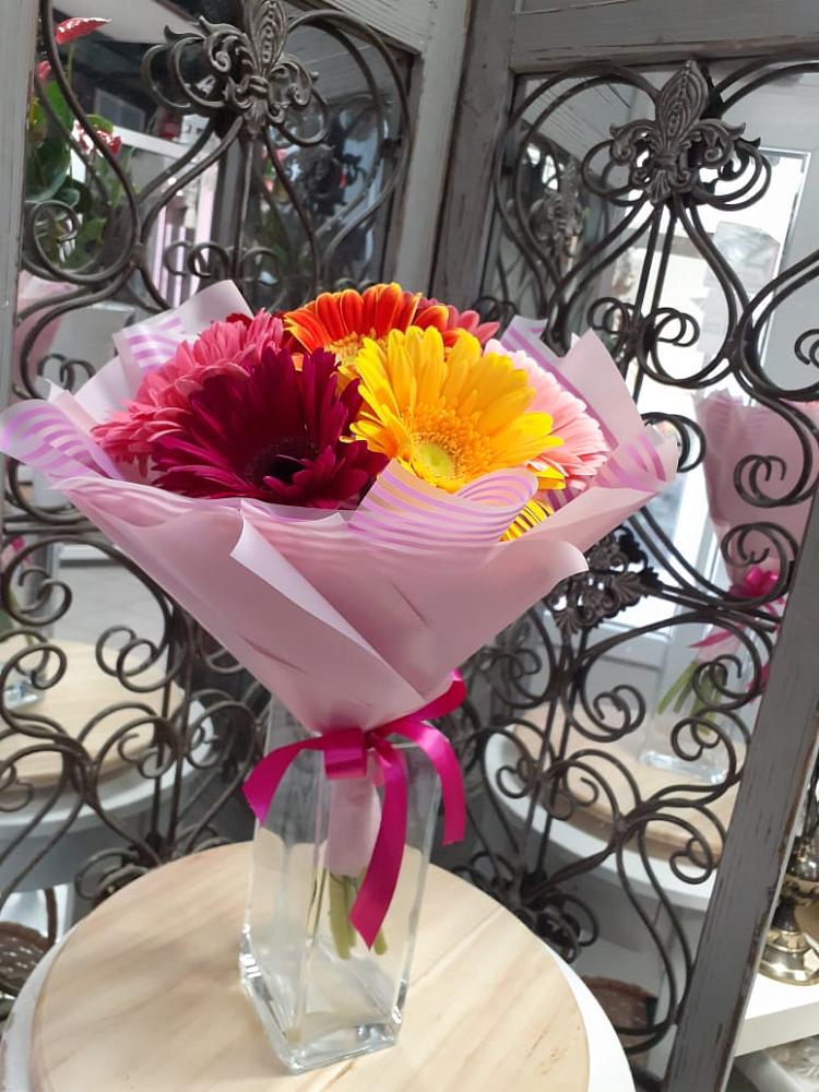 Букет цветов из: Герберы в Губино