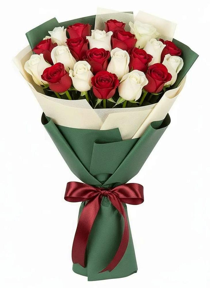 Букет Микс из красных и белых роз в Губино