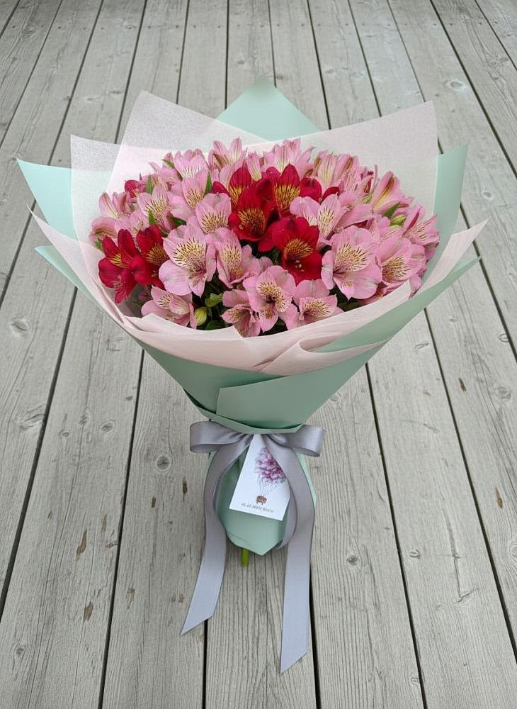 Букет цветов из: Альстромерии в Губино