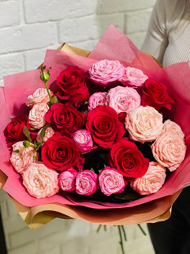 Букет цветов из: Розы в Губино