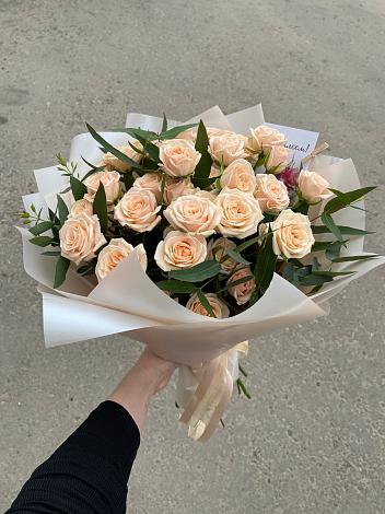 Букет Кремовые розы Латте в Губино