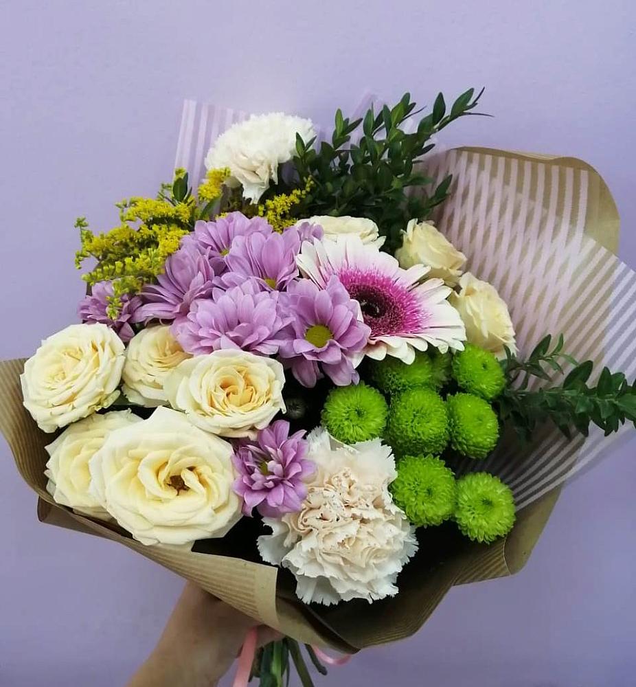 Букет цветов из: Хризантемы, Розы, Гвоздики и Герберы в Губино