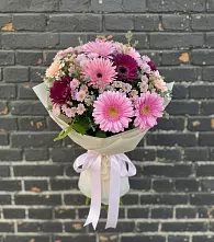 Букет цветов из:  Герберы и Хризантемы #REPLACE_PRED# Губино