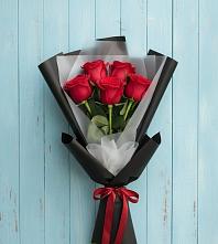Букет цветов из:  Розы в Губино