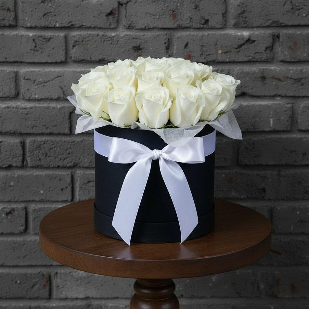 Цветочная композиция из Розы в шляпной коробке в Губино