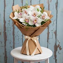 Букет цветов из:  Орхидеи и Розы #REPLACE_PRED# Губино