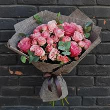 Букет цветов из:  Розы в Губино