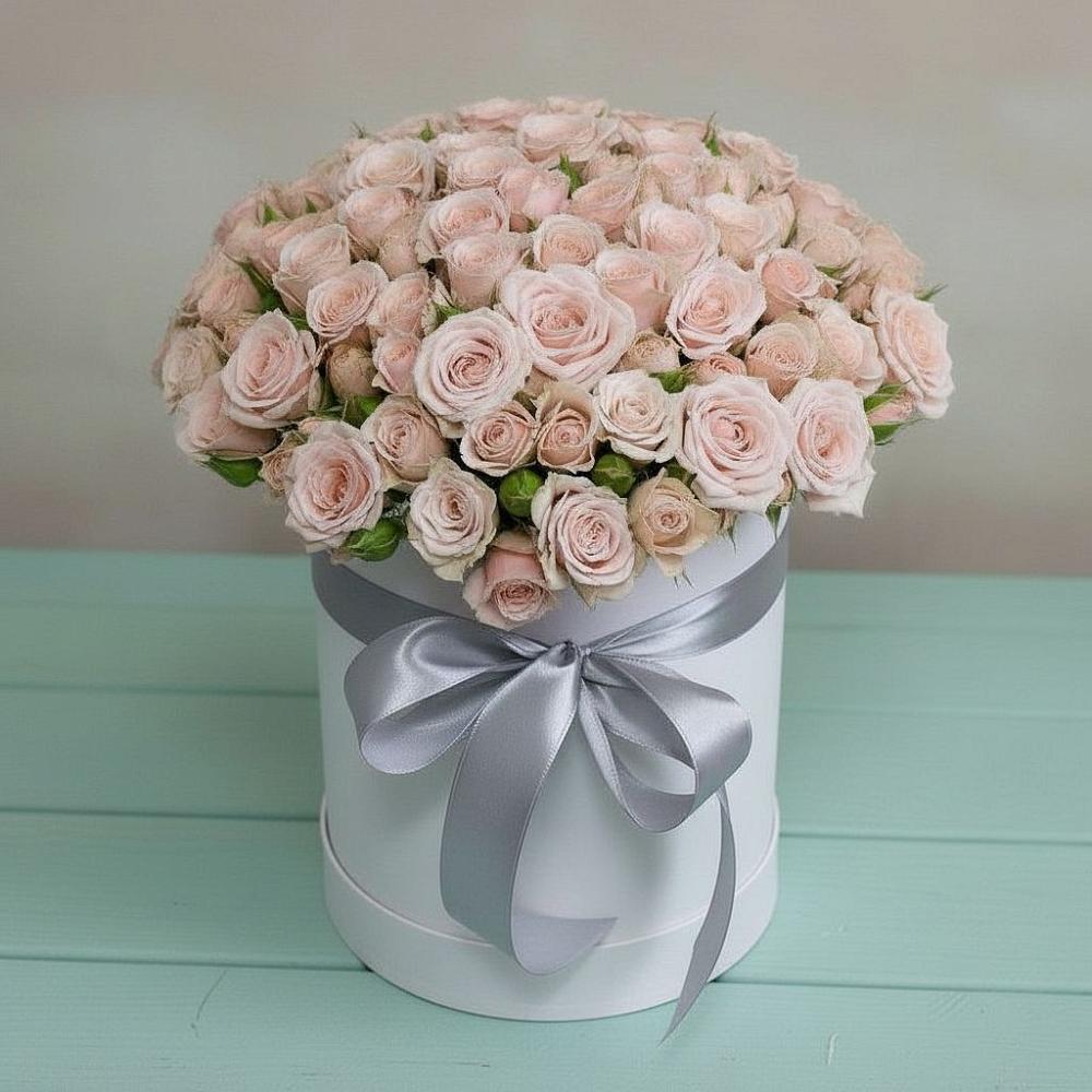 Цветочная композиция из Розы в шляпной коробке в Губино