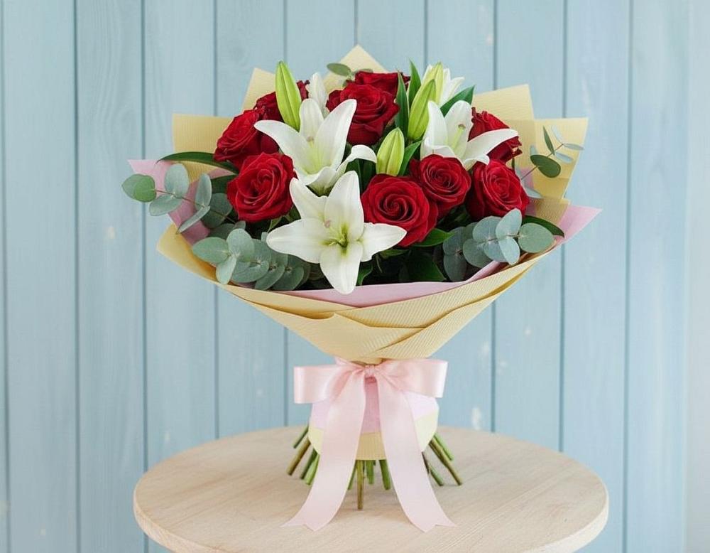 Букет цветов из: Лилии и Розы в Губино